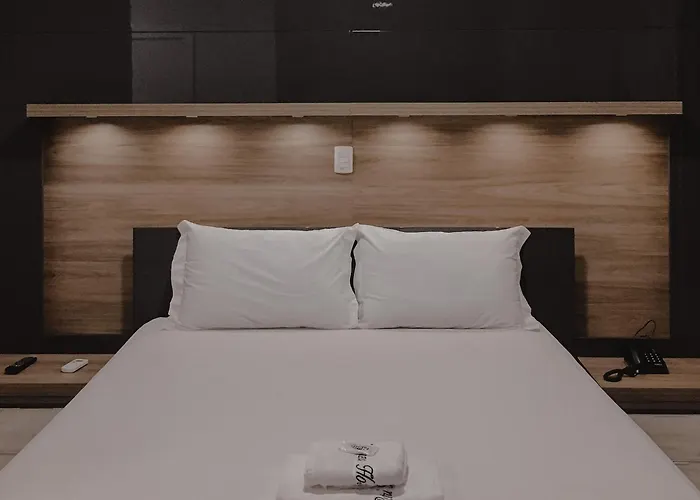 Petri Plaza Hotel